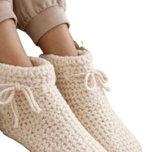 NWT Bonnie Doon Hand Knit Wool Slippers Medium Cream Cottagecore Socks England